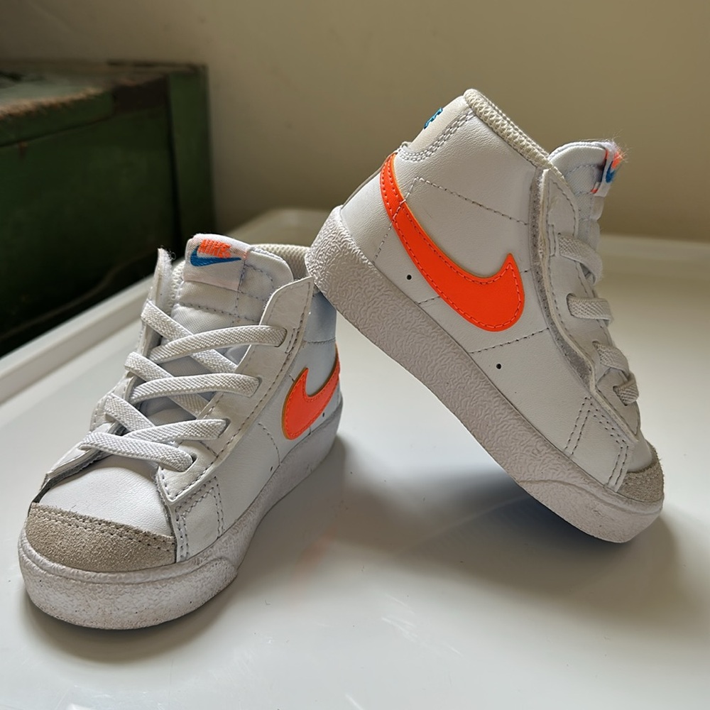 NIKE blazer (toddler) neon